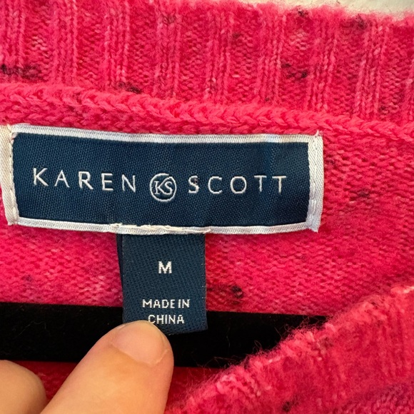 Pink Novelty Sweater with Penguin Design Size Medium - Picture 3 of 4